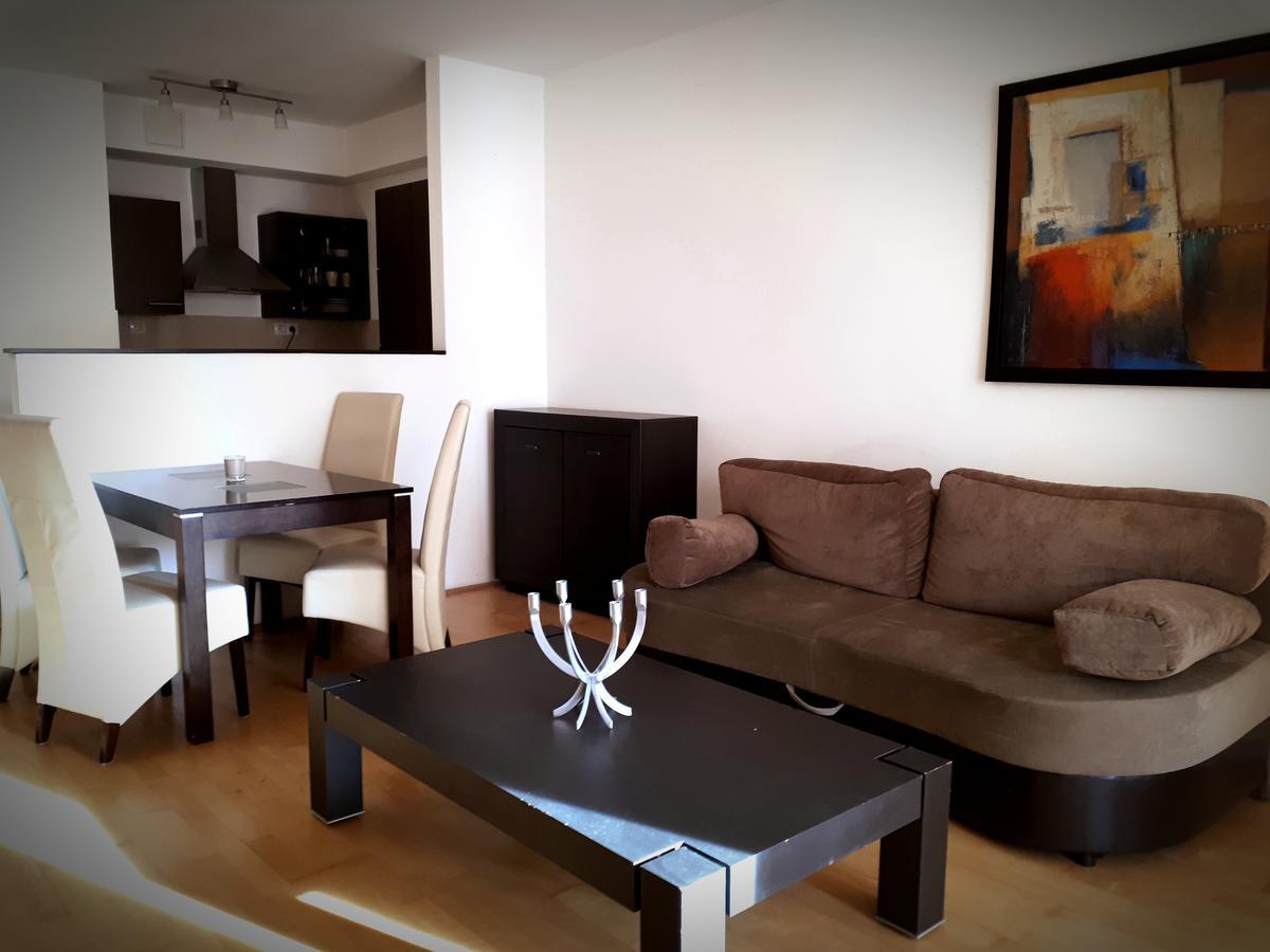 Gozsdu Suite Apartment Budapest Esterno foto
