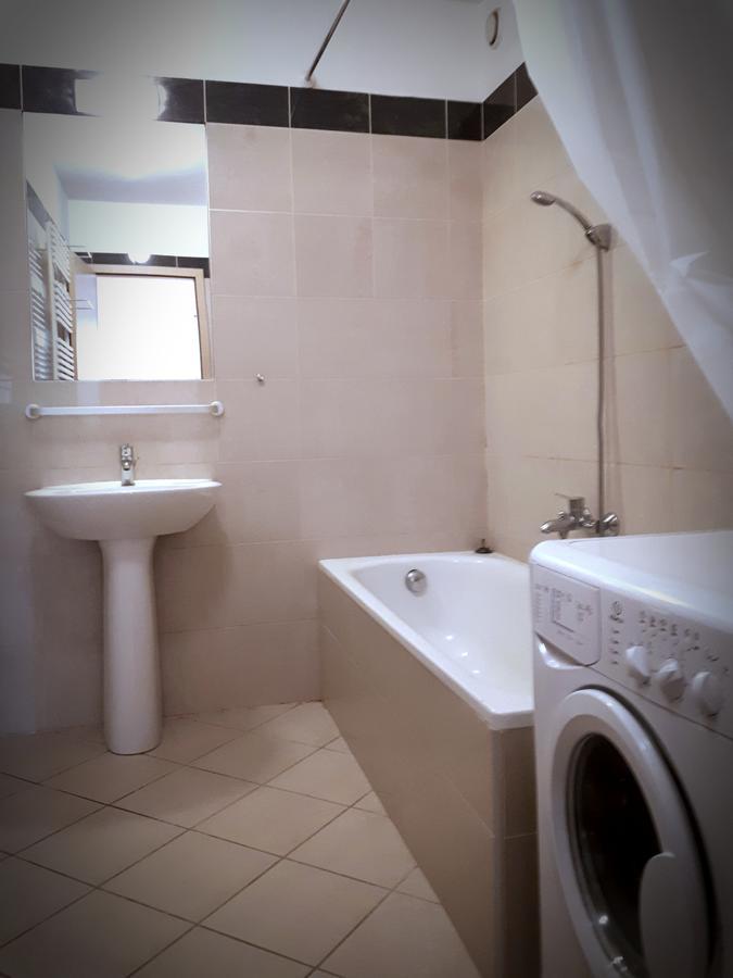 Gozsdu Suite Apartment Budapest Esterno foto